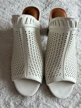 Sonoma Vitalize Ortholite Women’s White Sandals